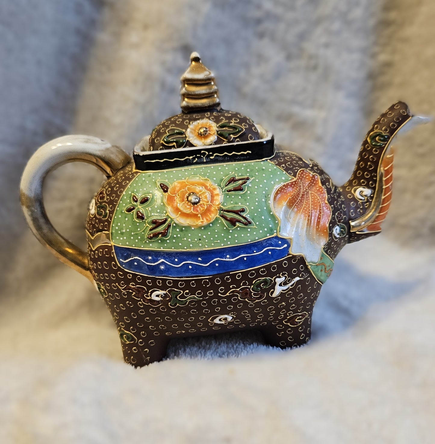 Vintage Japanese Elephant Teapot