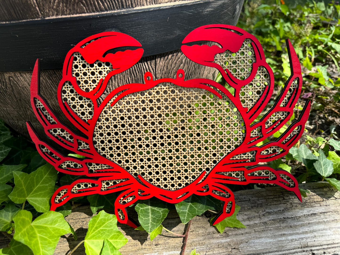 Rattan Rustic Crabs - Blue or Red, A Maryland Specialty.
